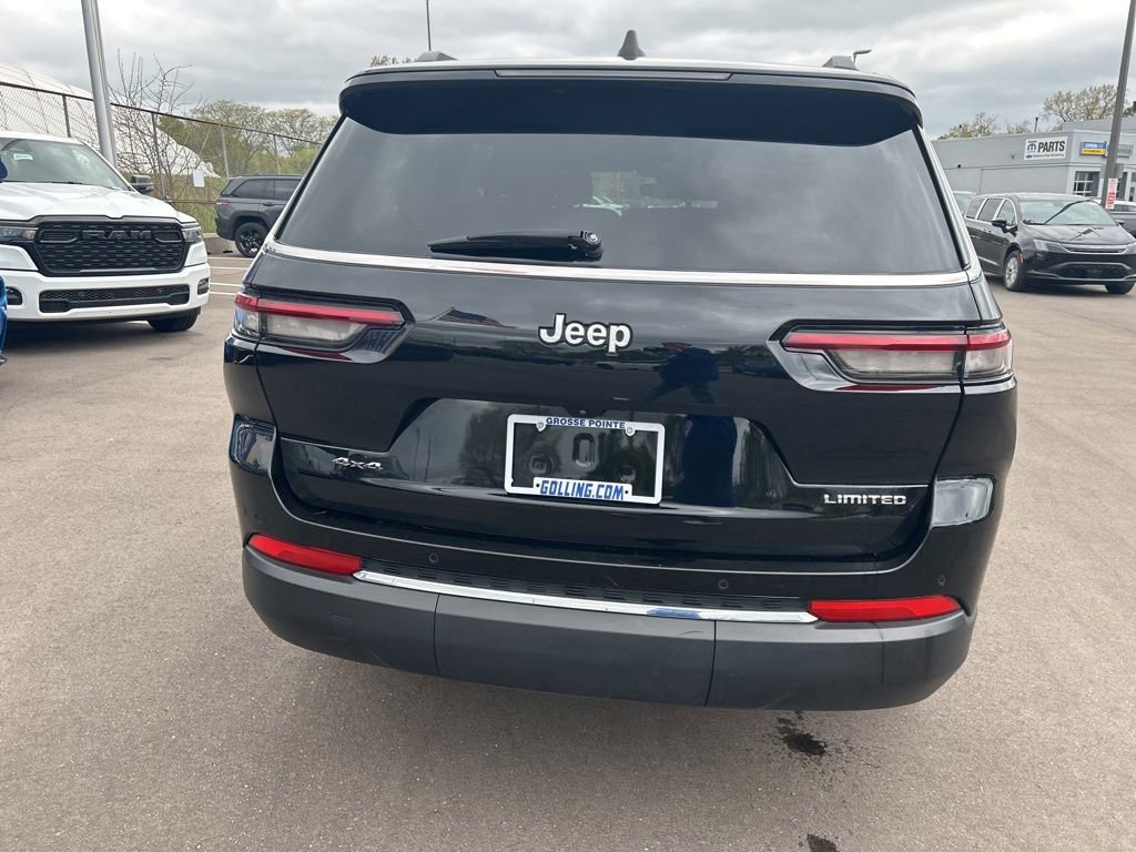 Used 2023 Jeep Grand Cherokee L Limited AWD/4WD image 6