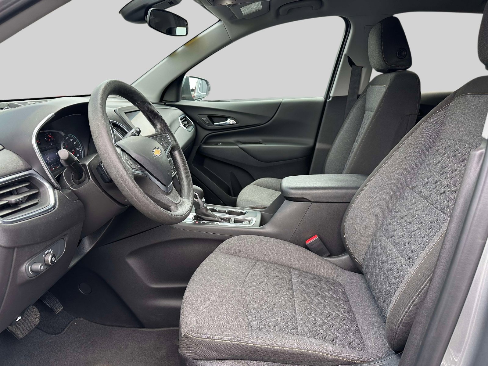 Used 2023 Chevrolet Equinox LT AWD/4WD image 15