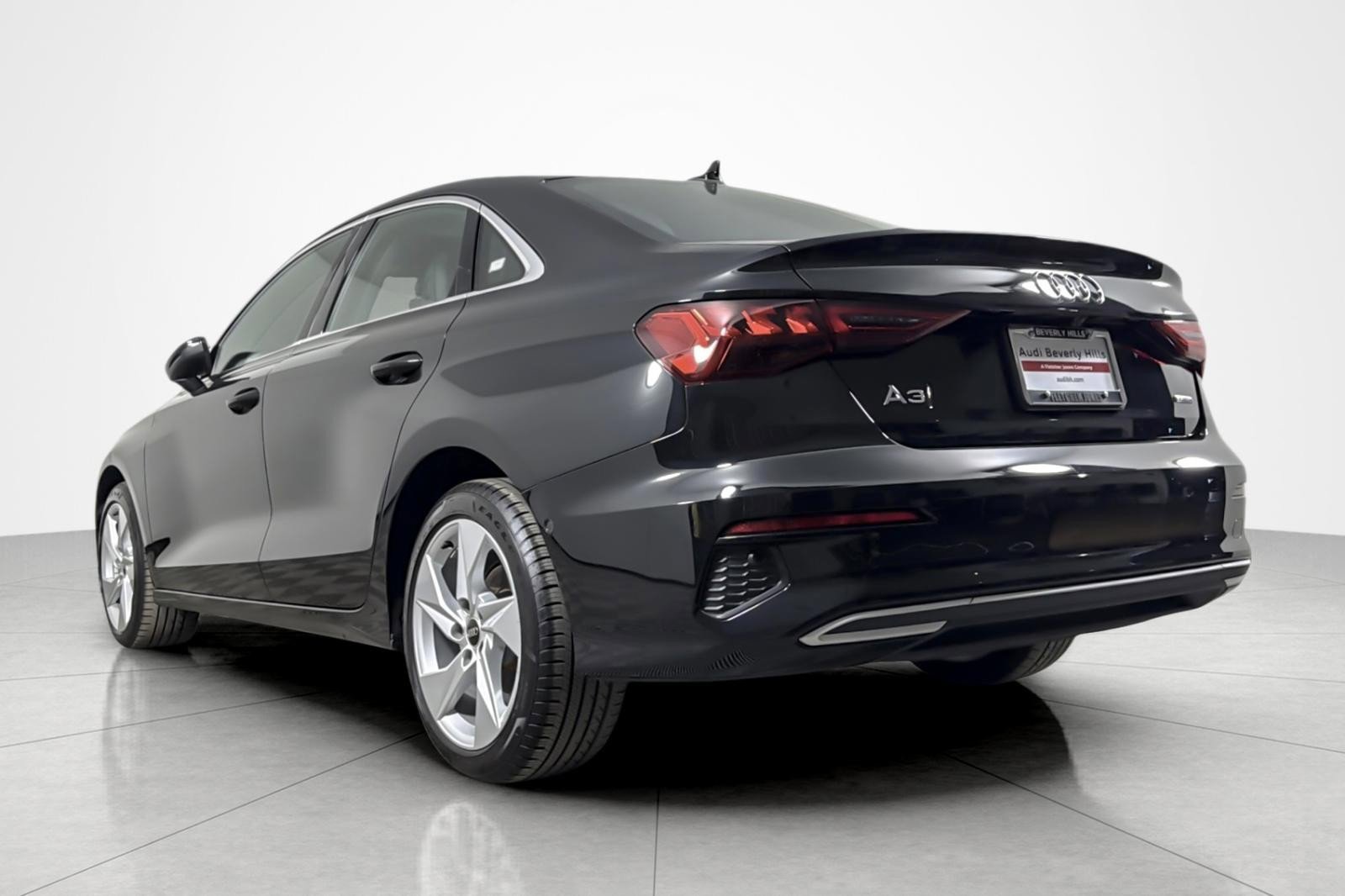 Used 2023 Audi A3 2.0T Premium Plus w/ Premium Plus Package AWD/4WD image 3