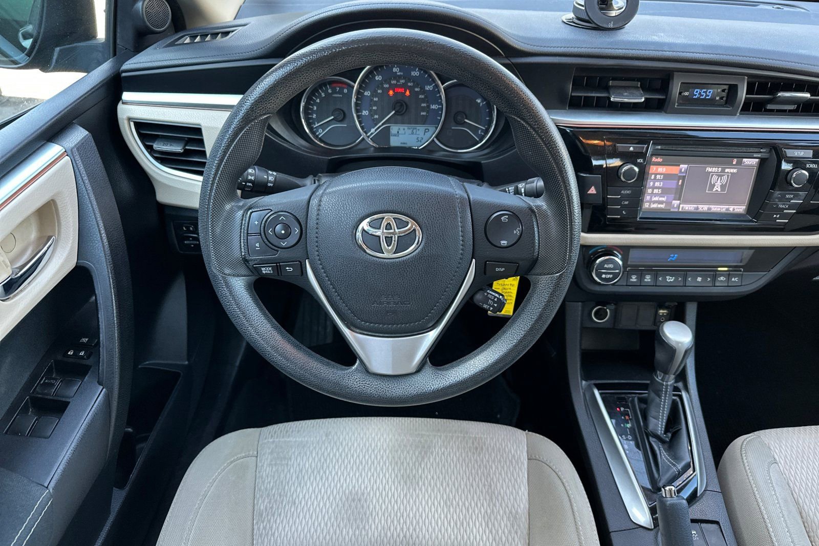 Used 2014 Toyota Corolla LE image 14