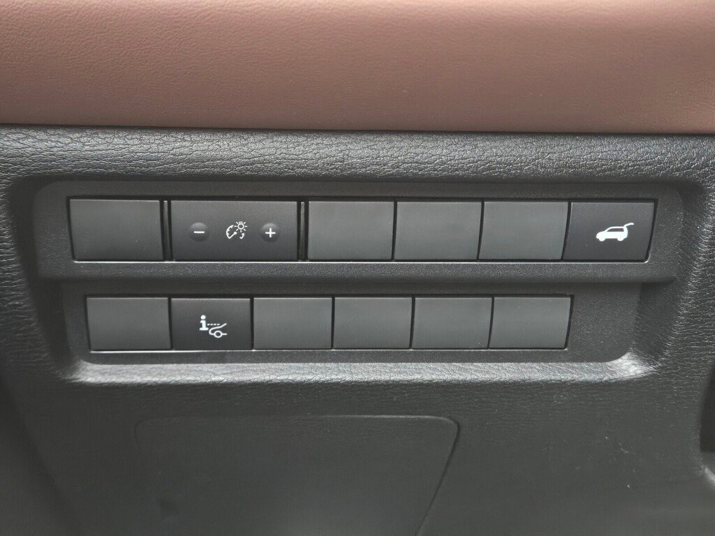 New 2025 Mitsubishi Outlander SEL image 23