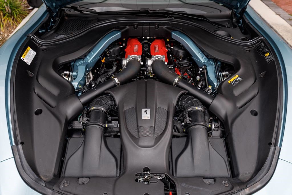 Used 2026 Ferrari Roma Spider RWD image 13