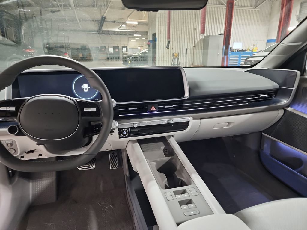 New 2025 Hyundai Ioniq 6 Limited image 17