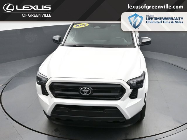 Used 2025 Toyota Tacoma SR AWD/4WD image 45