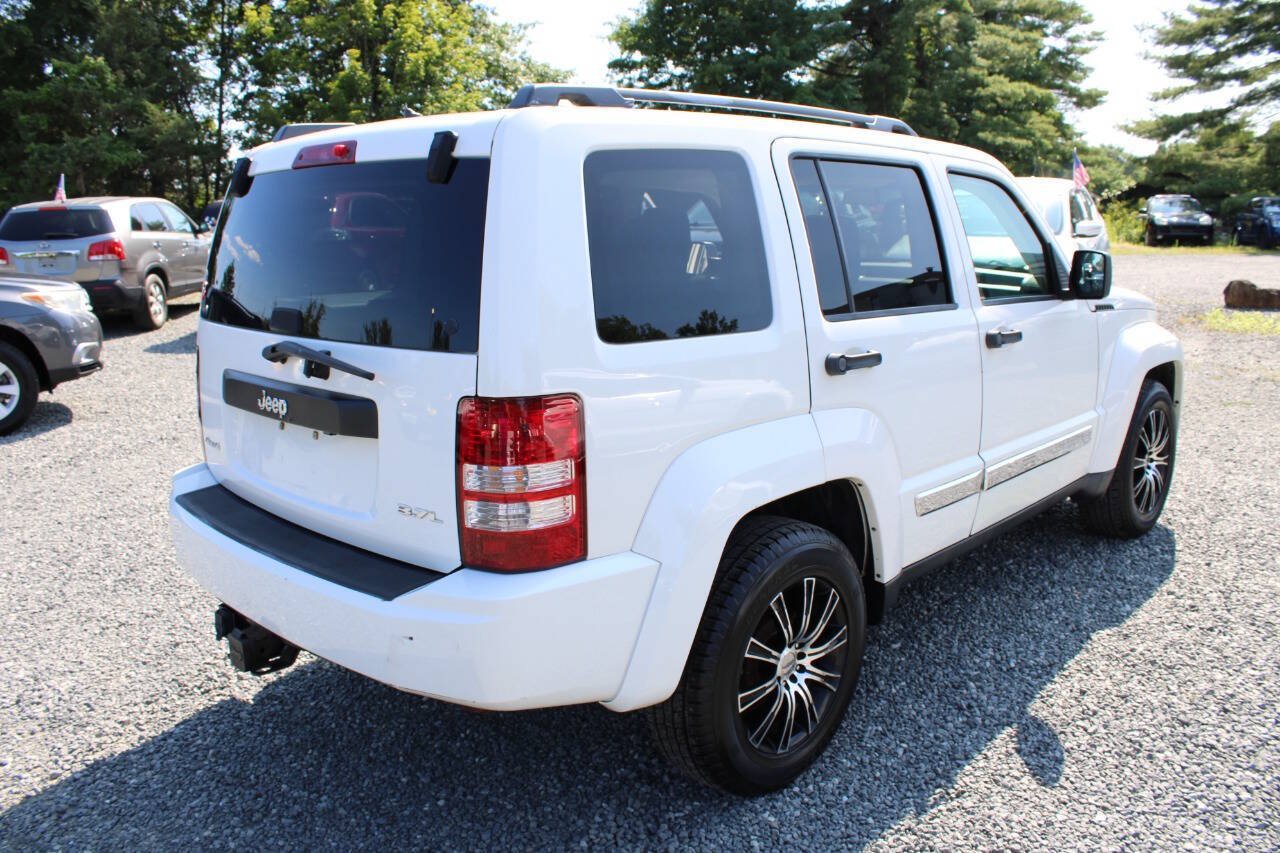 Used 2008 Jeep Liberty Sport w/ Popular Equipment Group AWD/4WD image 7