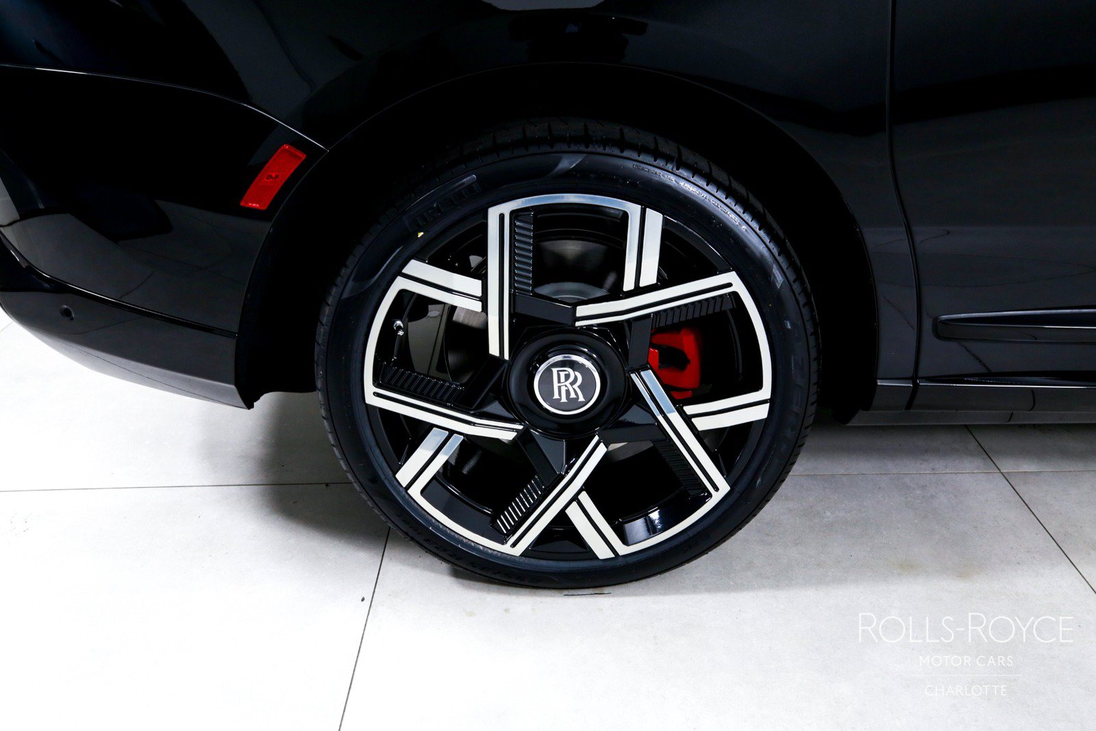 New 2027 Rolls-Royce Cullinan Black Badge AWD/4WD image 37