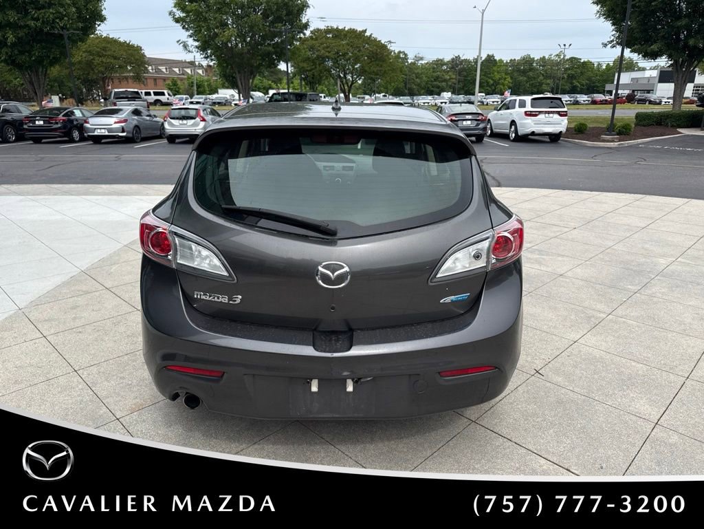 Used 2013 MAZDA MAZDA3 i Touring w/ Preferred Equipment Pkg FWD image 6