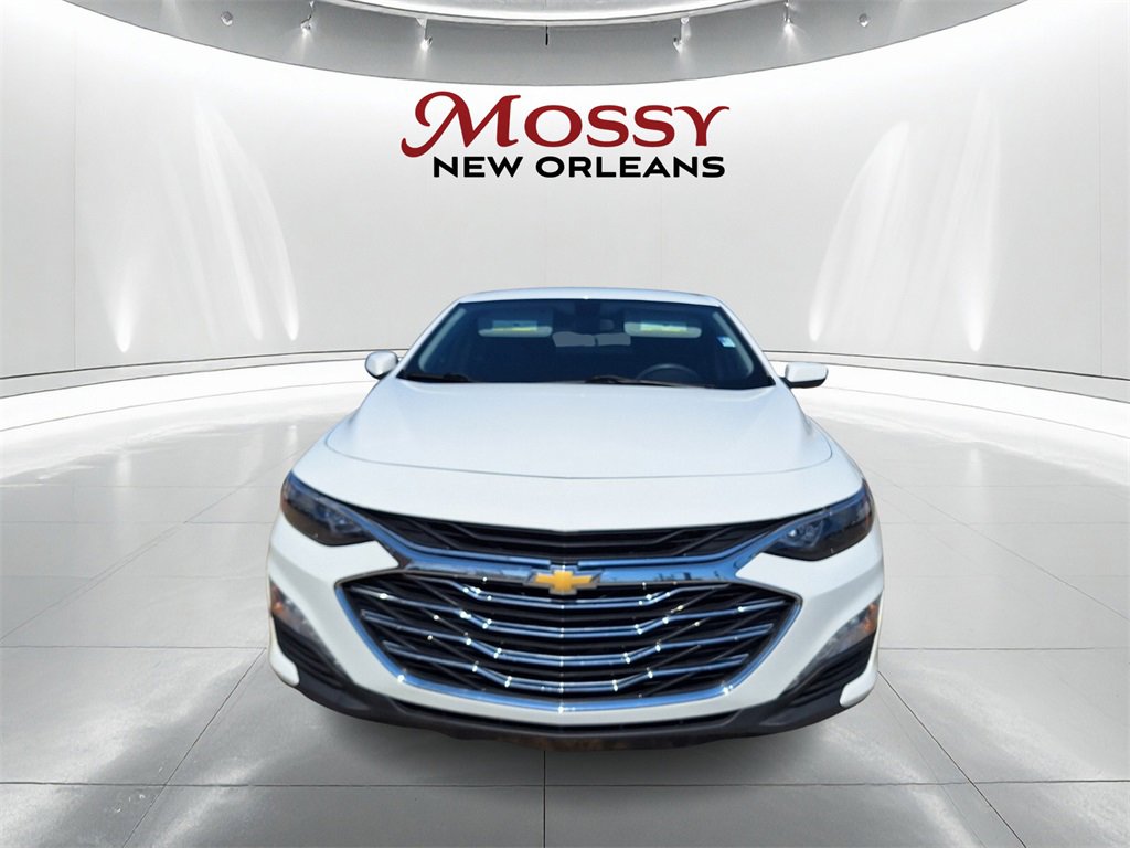 Used 2022 Chevrolet Malibu LT image 2