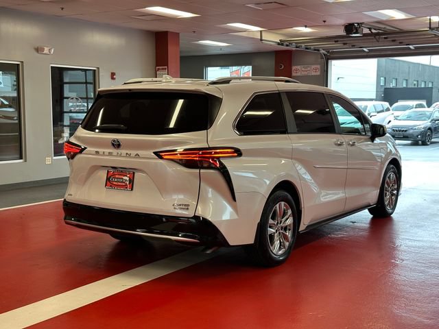 Certified 2024 Toyota Sienna Limited AWD/4WD image 4