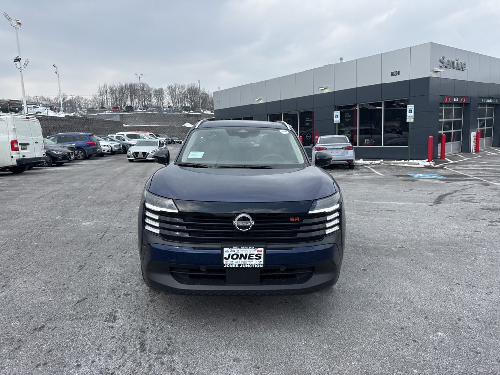 New 2026 Nissan Kicks SR w/ SR Premium Package FWD image 3