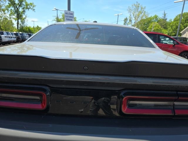 Used 2023 Dodge Challenger SXT w/ Blacktop Package AWD/4WD image 7