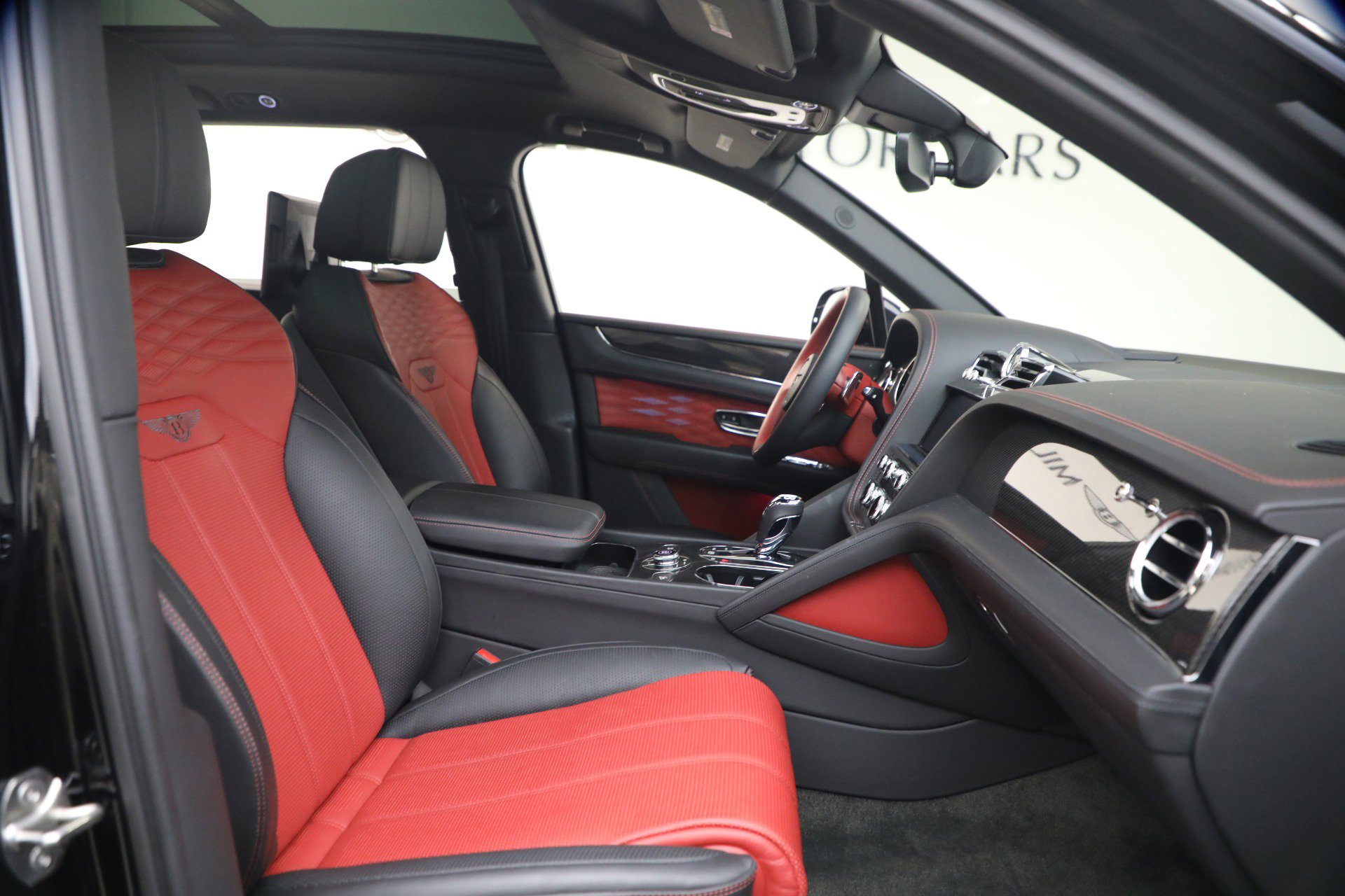 Used 2023 Bentley Bentayga Extended Wheelbase image 29