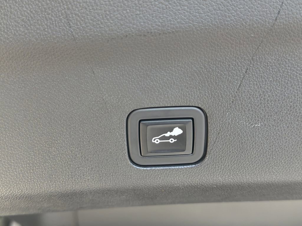 Certified 2021 Cadillac Escalade ESV Premium Luxury image 19