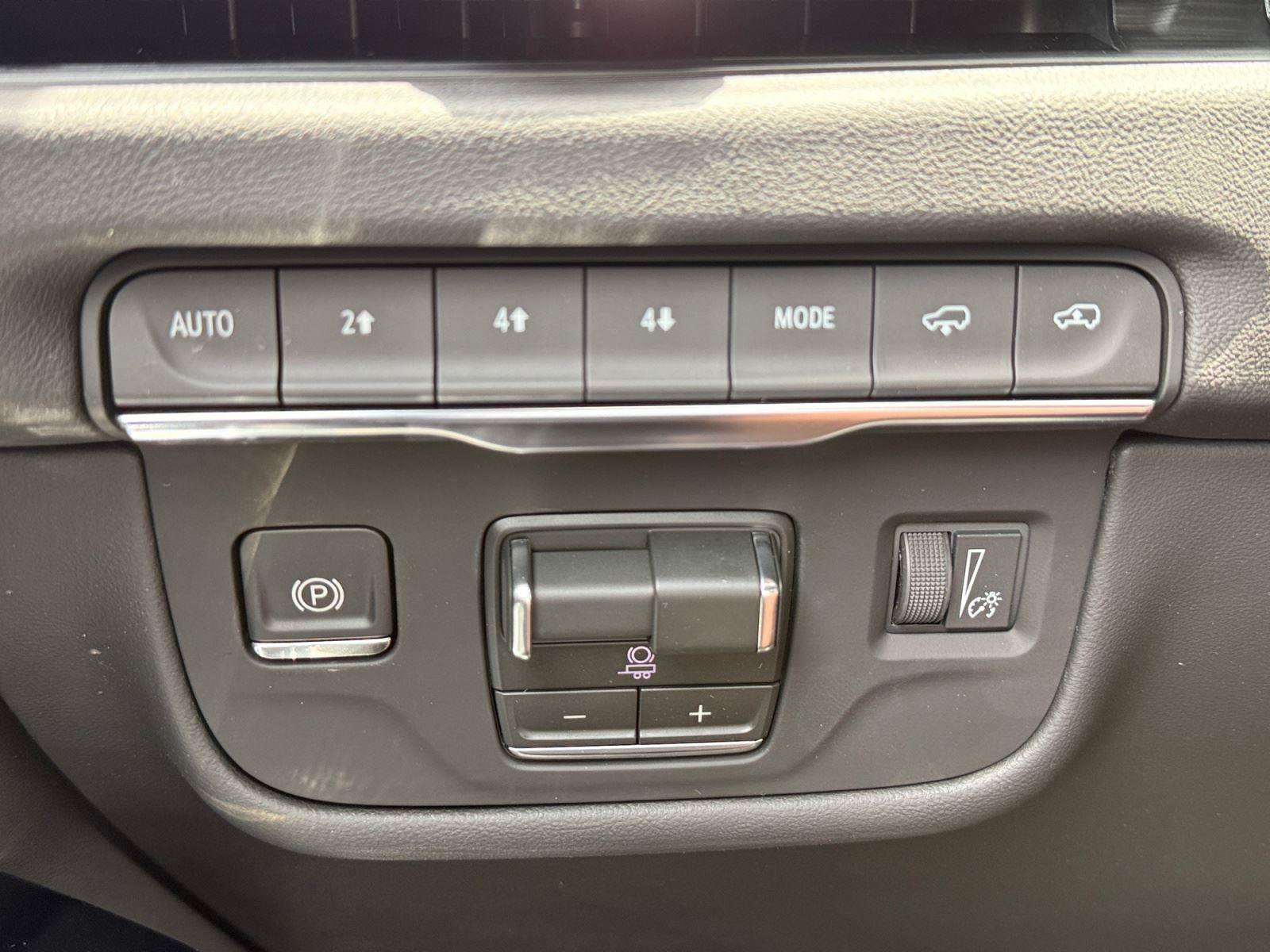 New 2026 Cadillac Escalade Sport w/ Touring Package AWD/4WD image 19