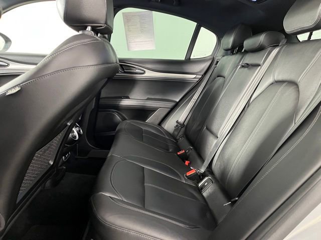 Used 2024 Alfa Romeo Stelvio Ti image 40