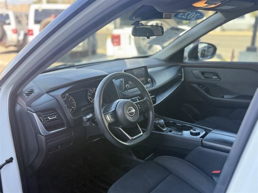 Used 2023 Nissan Rogue S AWD/4WD image 15