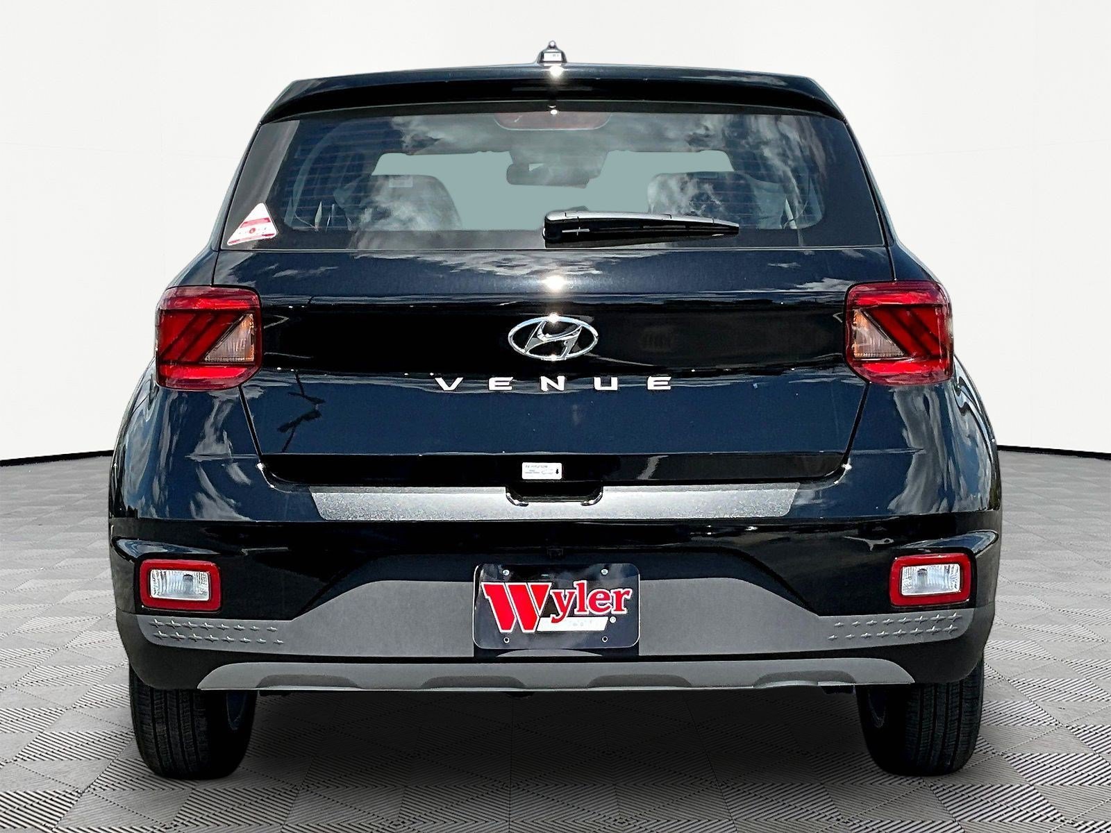 New 2026 Hyundai Venue SE FWD image 5