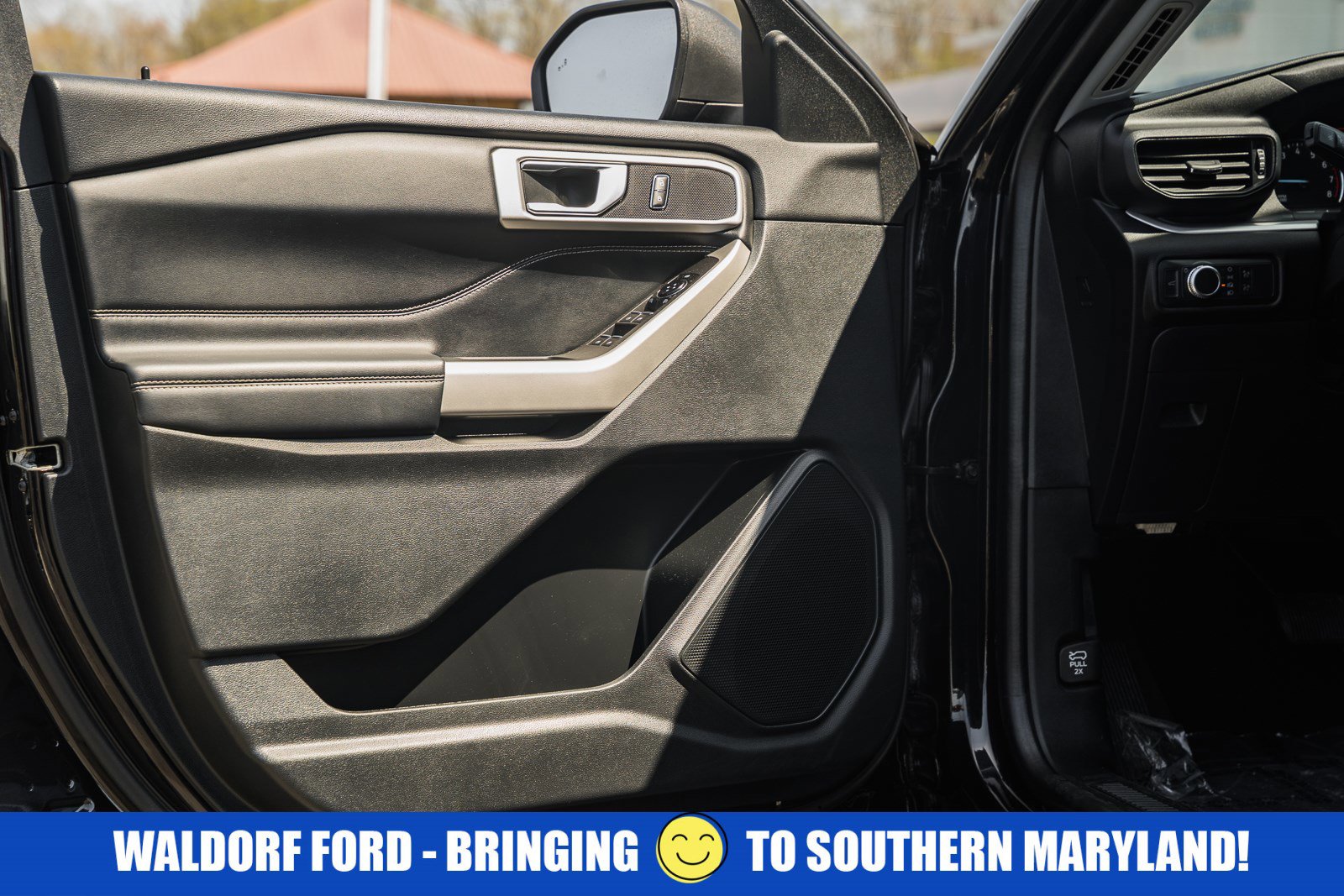 Used 2022 Ford Explorer XLT image 79