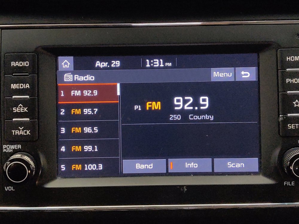 Used 2019 Kia Sedona L FWD image 25