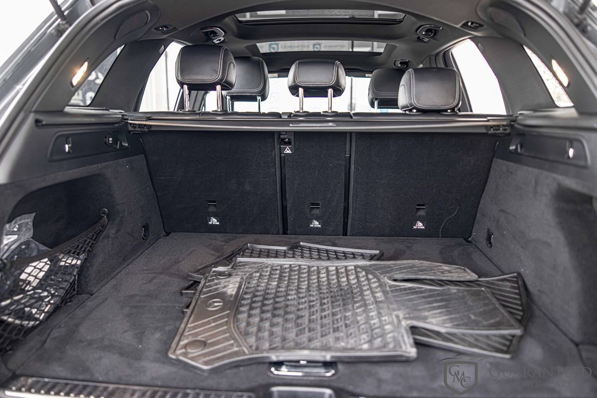 Used 2019 Mercedes-Benz GLC 300 4MATIC w/ Multimedia Package image 17