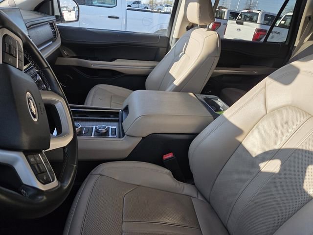 Certified 2022 Ford Expedition Max Limited image 4