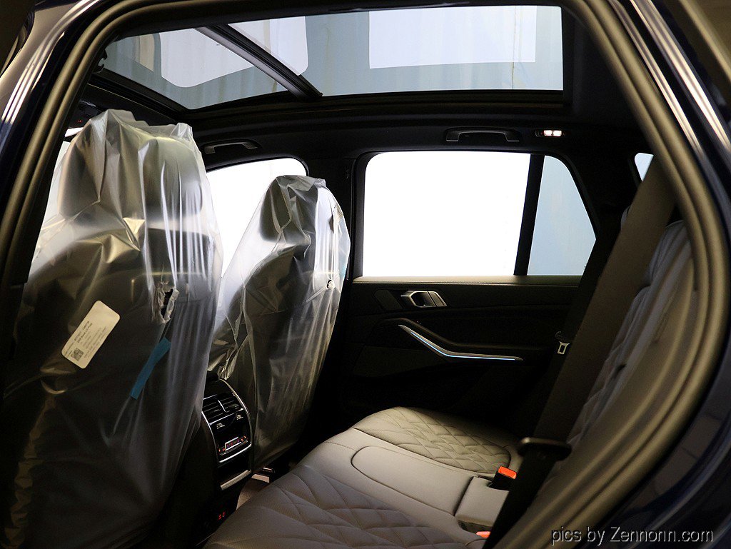 Used 2026 BMW X5 xDrive50e w/ M Sport Package image 14