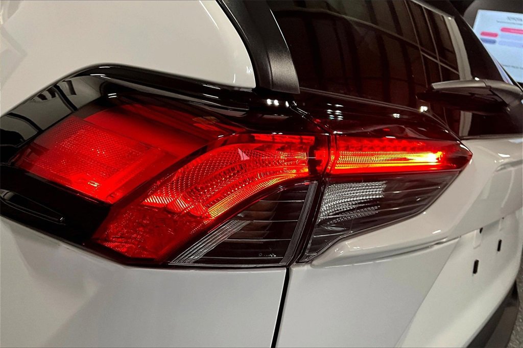 New 2025 Toyota RAV4 XLE w/ Convenience Package image 18