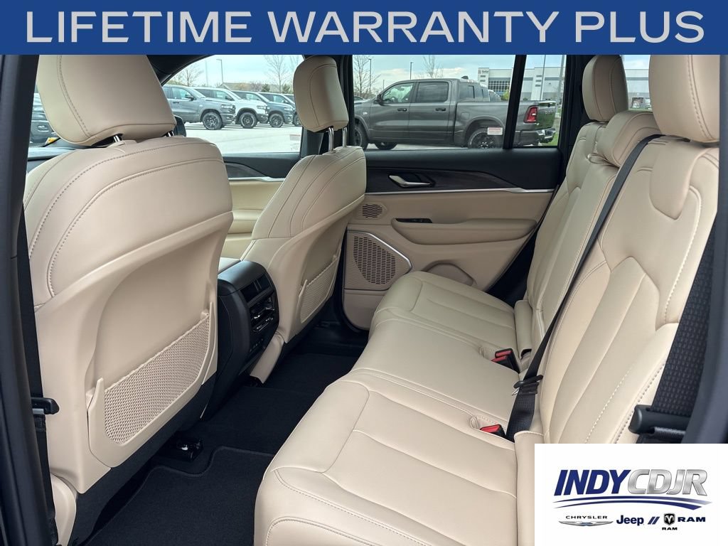 New 2026 Jeep Grand Cherokee Limited AWD/4WD image 9