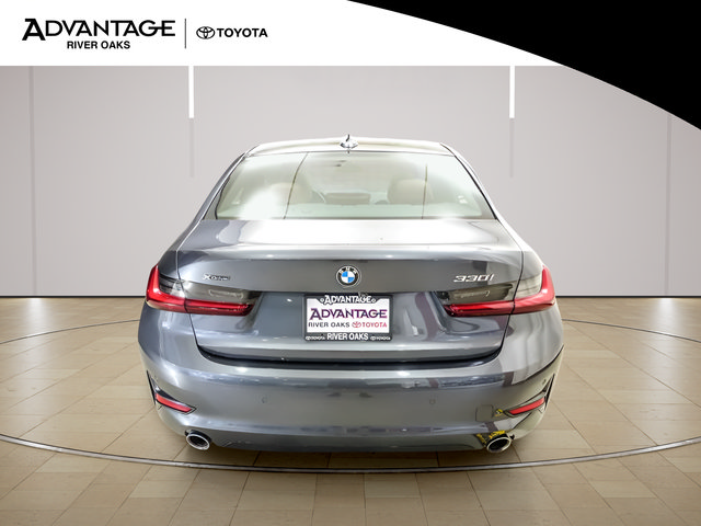 Used 2022 BMW 330i xDrive Sedan w/ Premium Package 2 AWD/4WD image 6