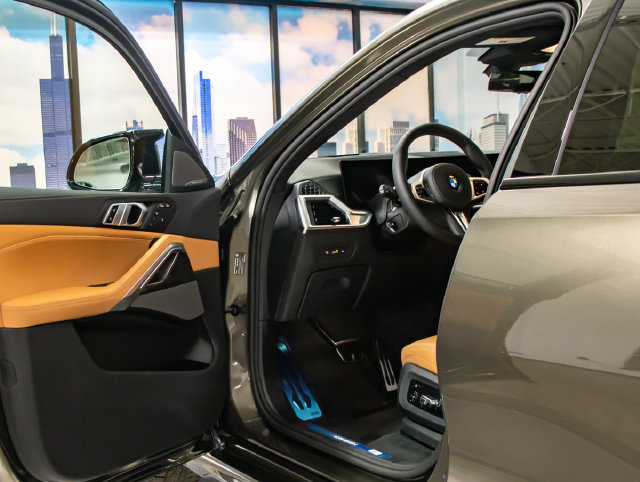 New 2027 BMW X6 M60i AWD/4WD image 12