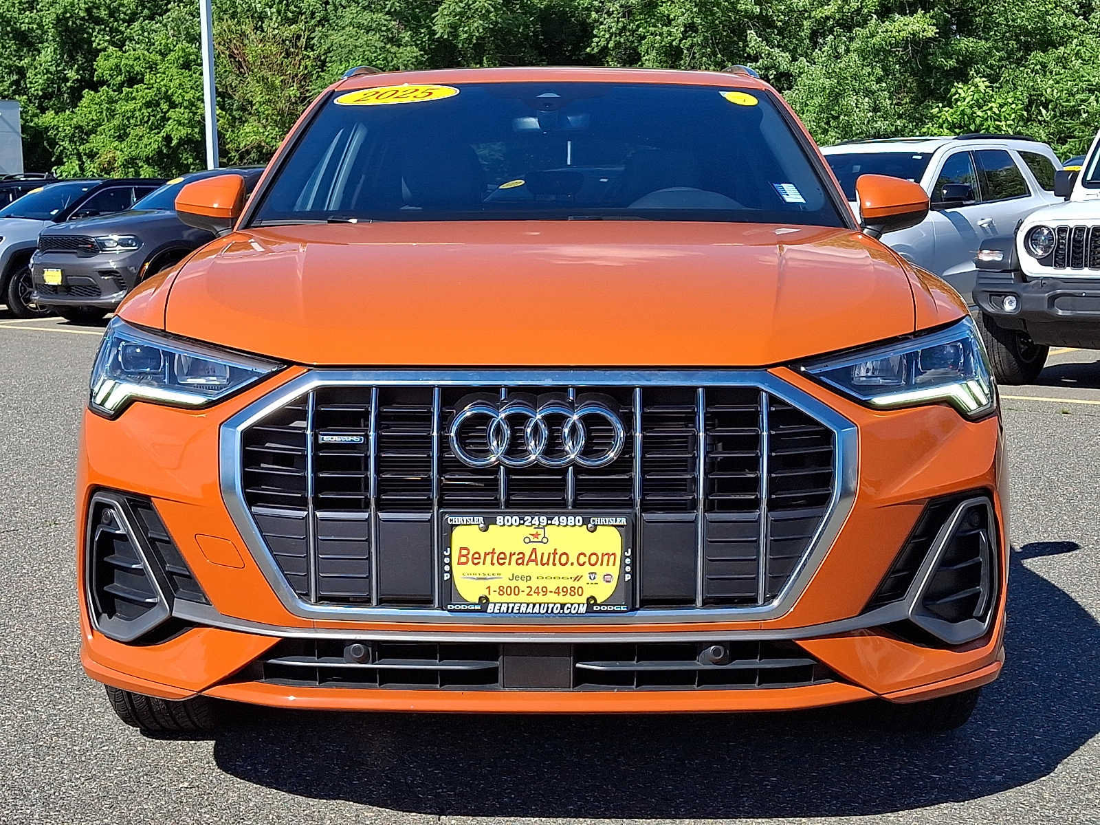 Used 2025 Audi Q3 2.0T Premium AWD/4WD image 2