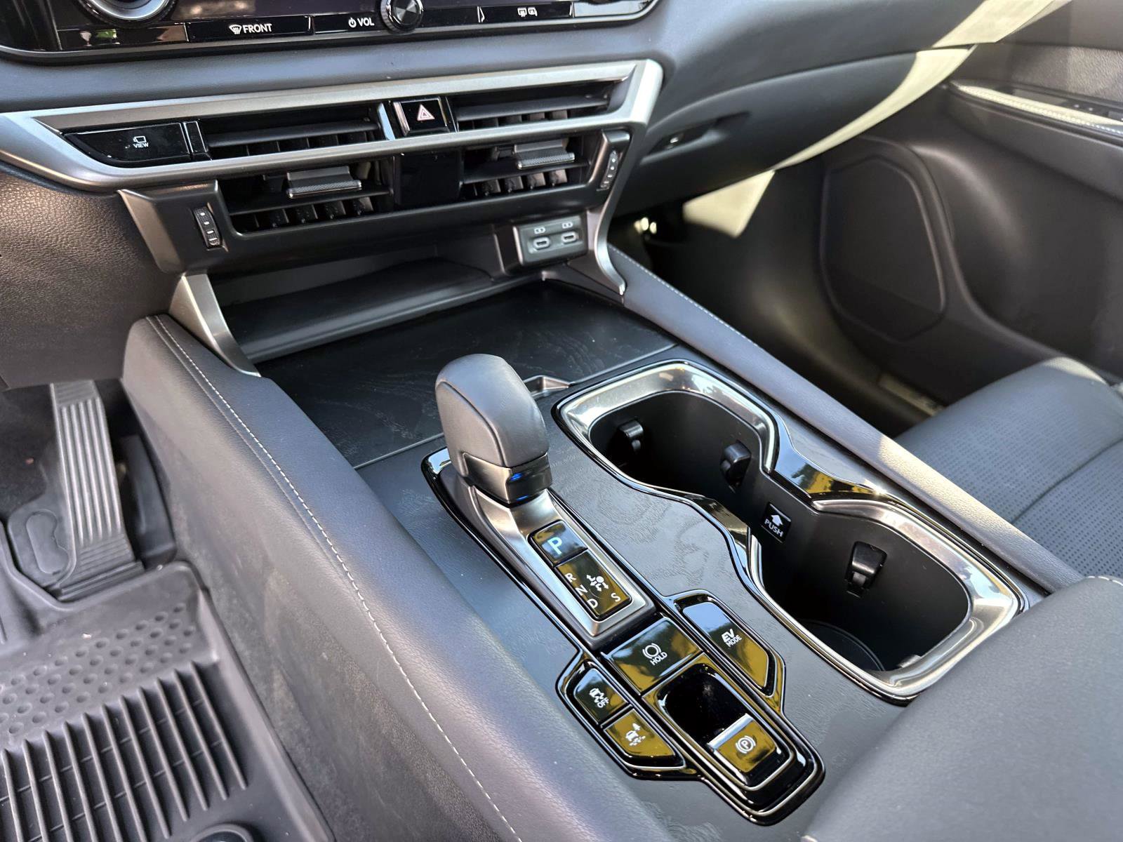 Used 2024 Lexus RX 350 image 27