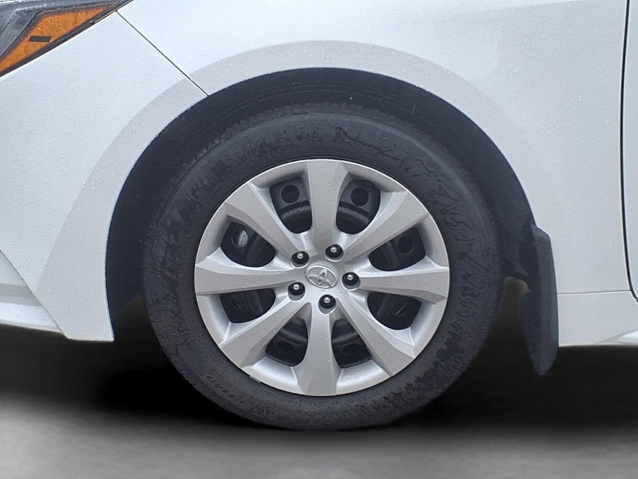 Used 2026 Toyota Corolla LE FWD image 9