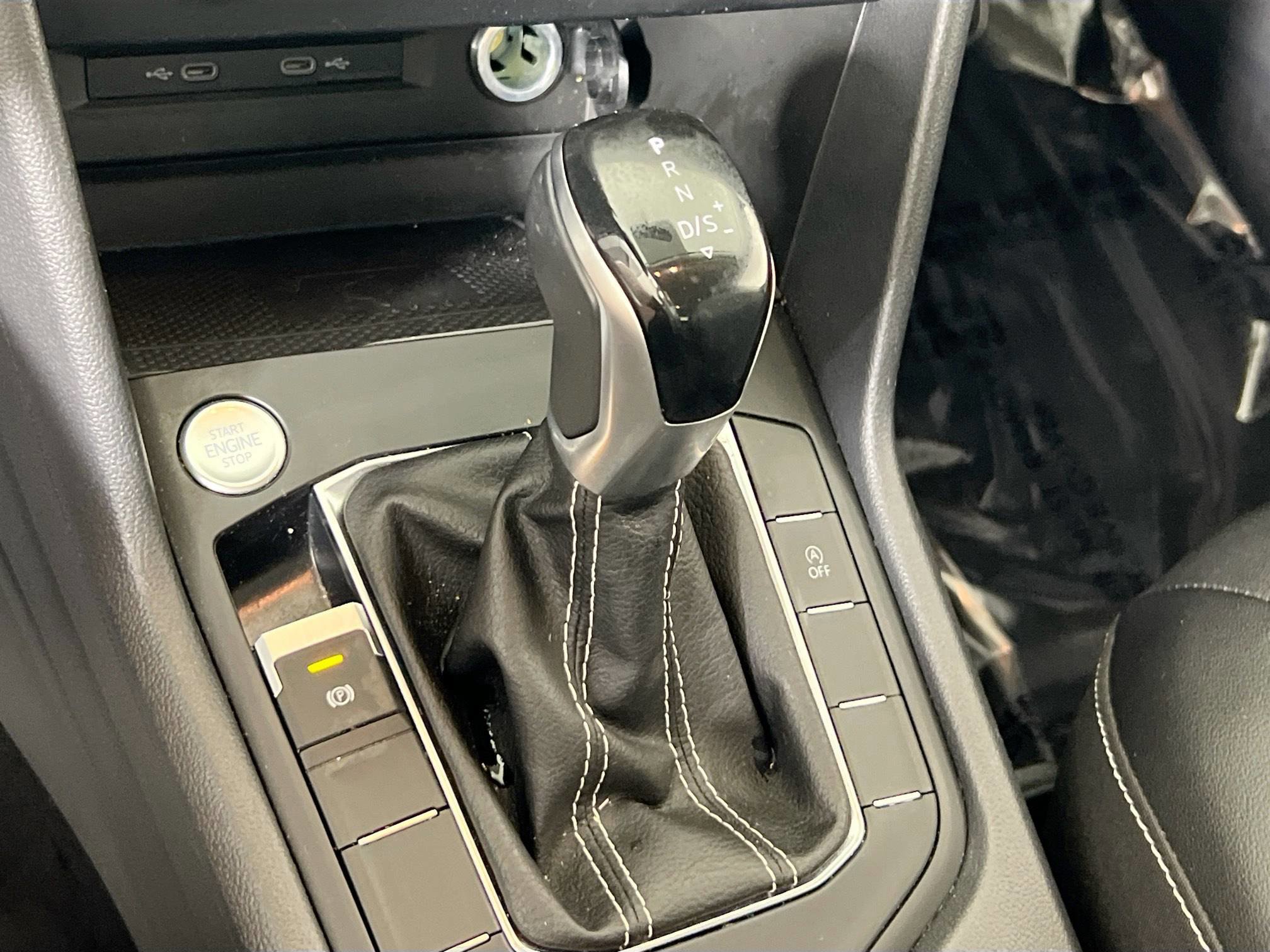 Used 2022 Volkswagen Taos SE image 17