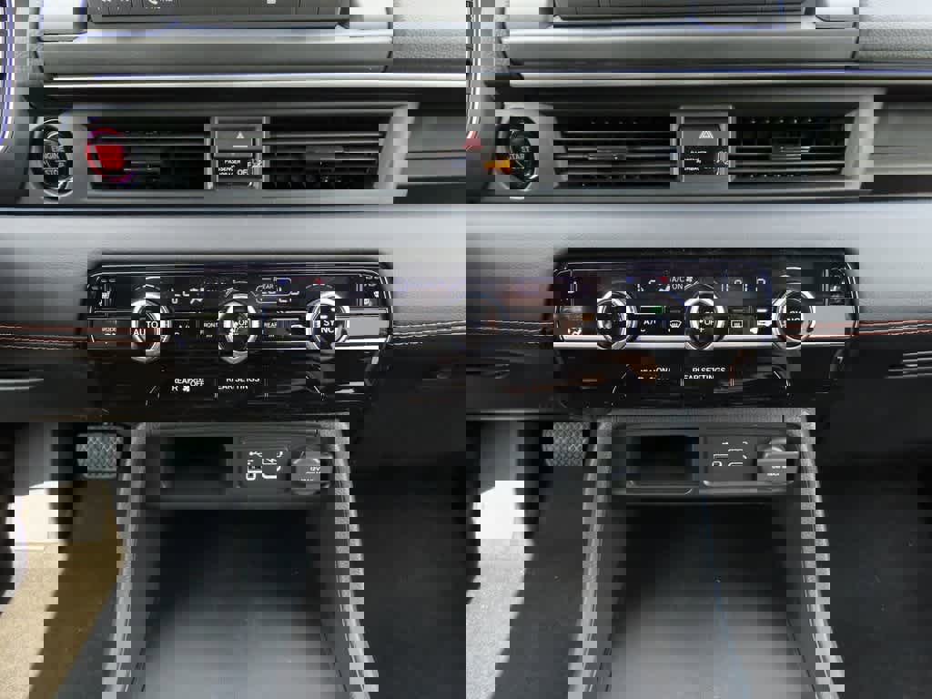 New 2025 Honda Pilot Sport image 20