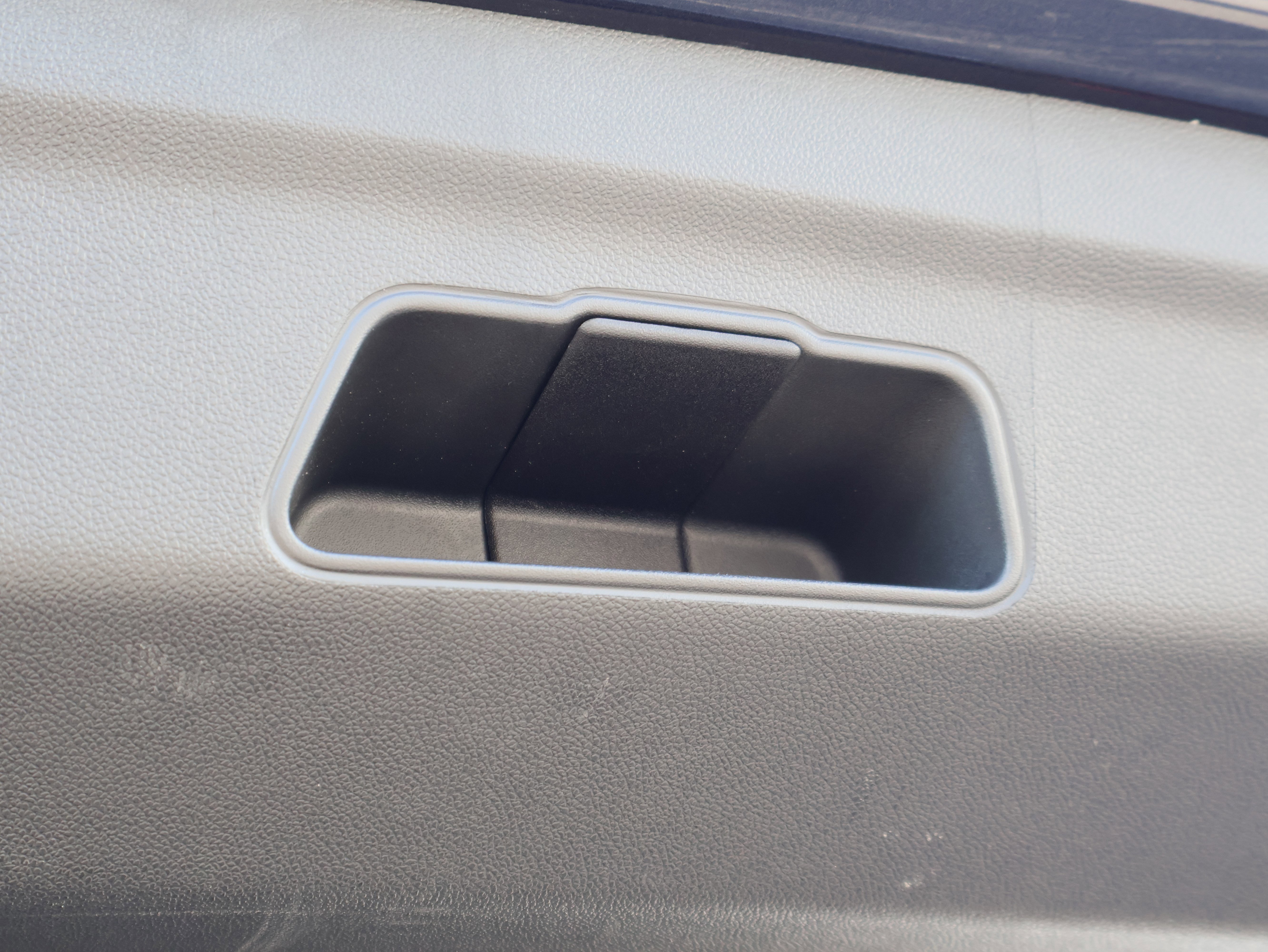 Used 2024 GMC Yukon SLT image 22