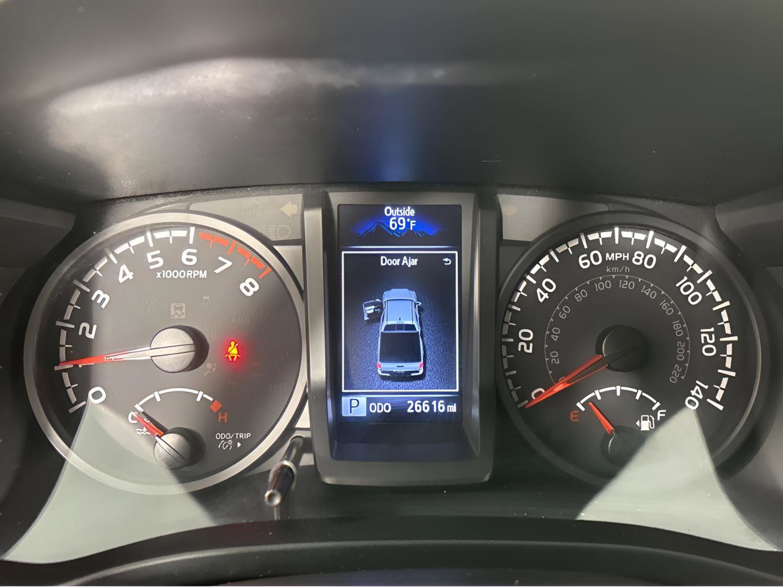 Used 2023 Toyota Tacoma SR image 4