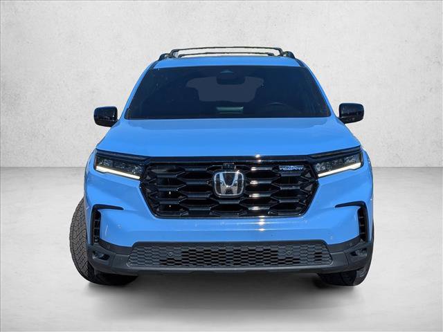 Used 2024 Honda Pilot TrailSport image 2
