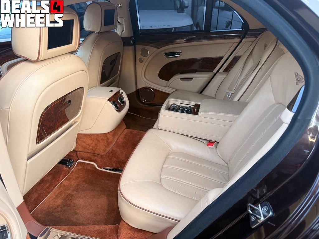 Used 2012 Bentley Mulsanne RWD image 27