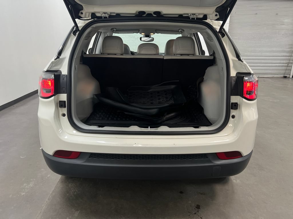 Used 2021 Jeep Compass Latitude FWD image 24