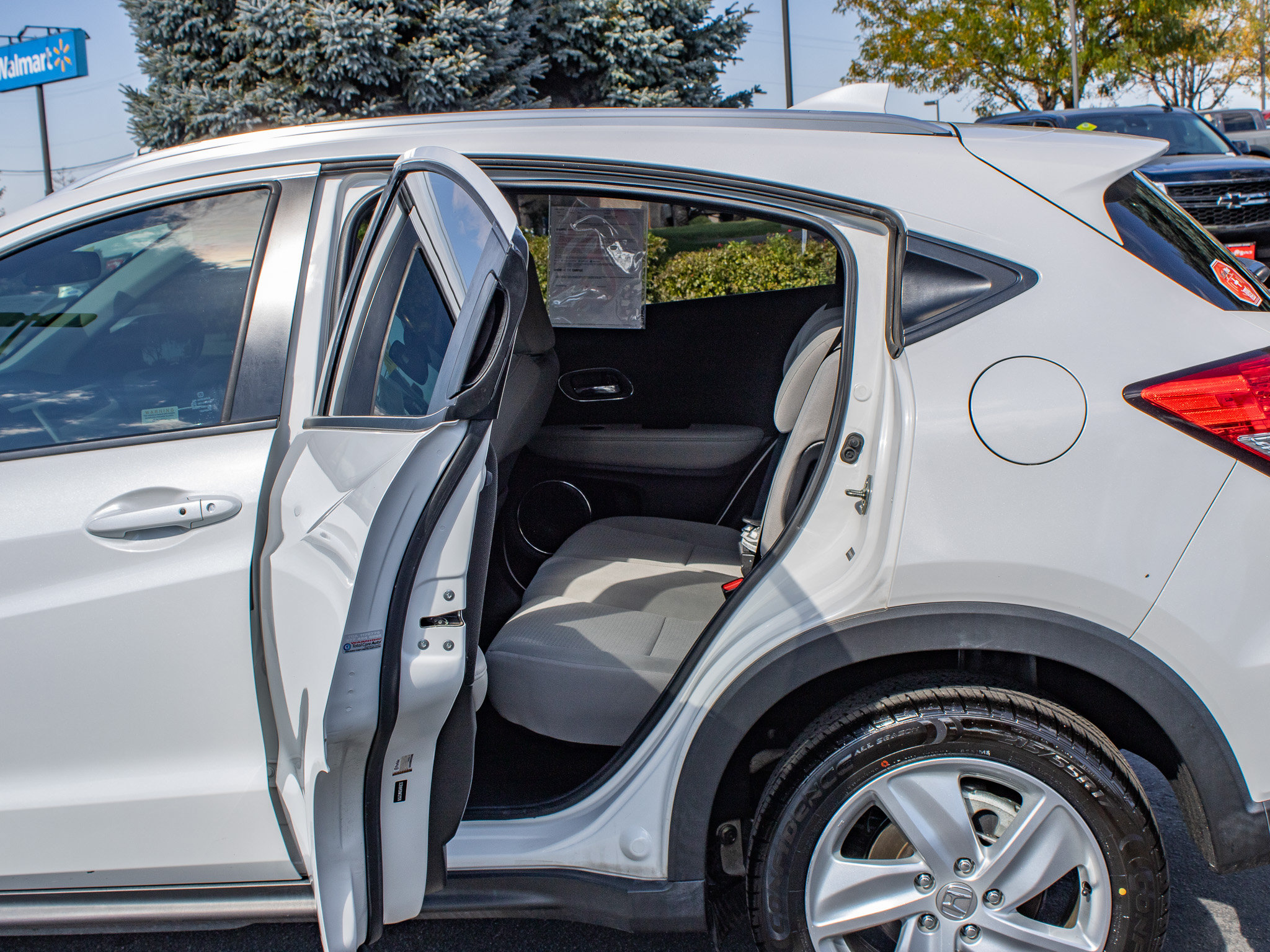 Used 2019 Honda HR-V EX image 14
