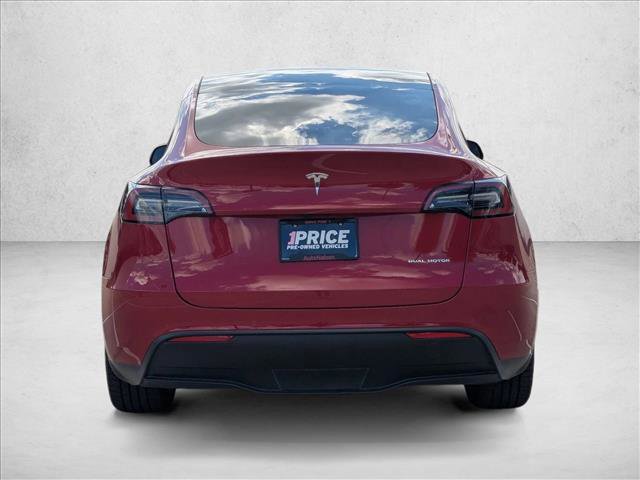 Used 2022 Tesla Model Y Long Range image 7