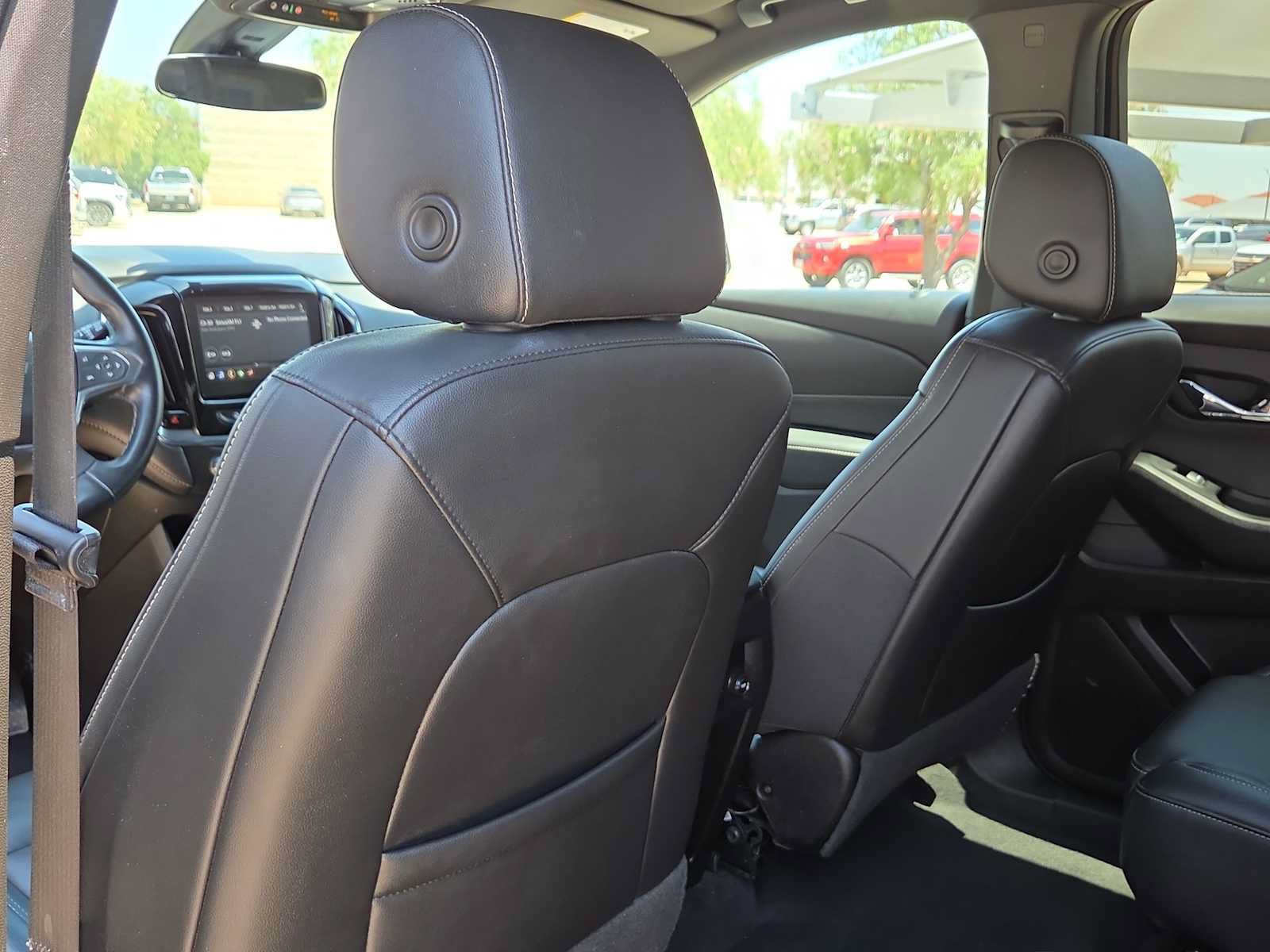 Used 2023 Chevrolet Traverse LT AWD/4WD image 16