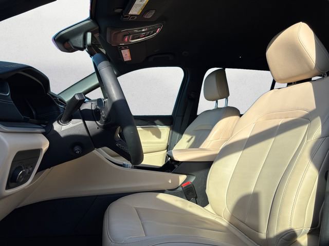 Used 2023 Jeep Grand Cherokee L Limited w/ Luxury Tech Group II image 9