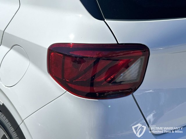 New 2026 Hyundai Venue SEL FWD image 11