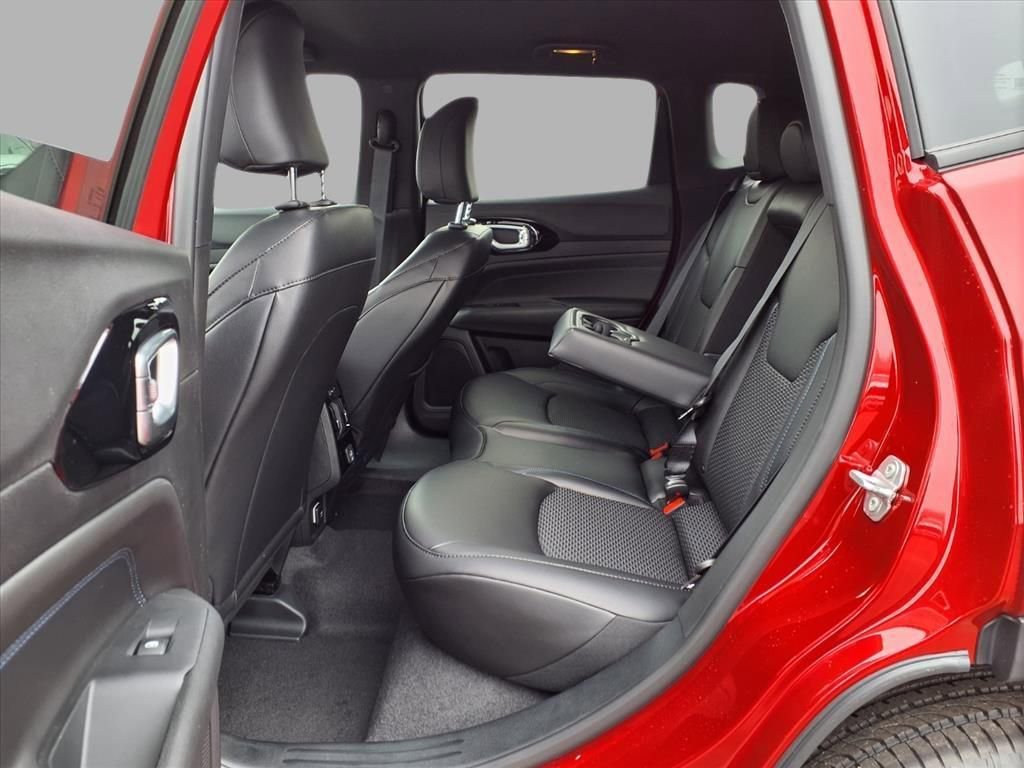 New 2026 Jeep Compass Latitude image 21