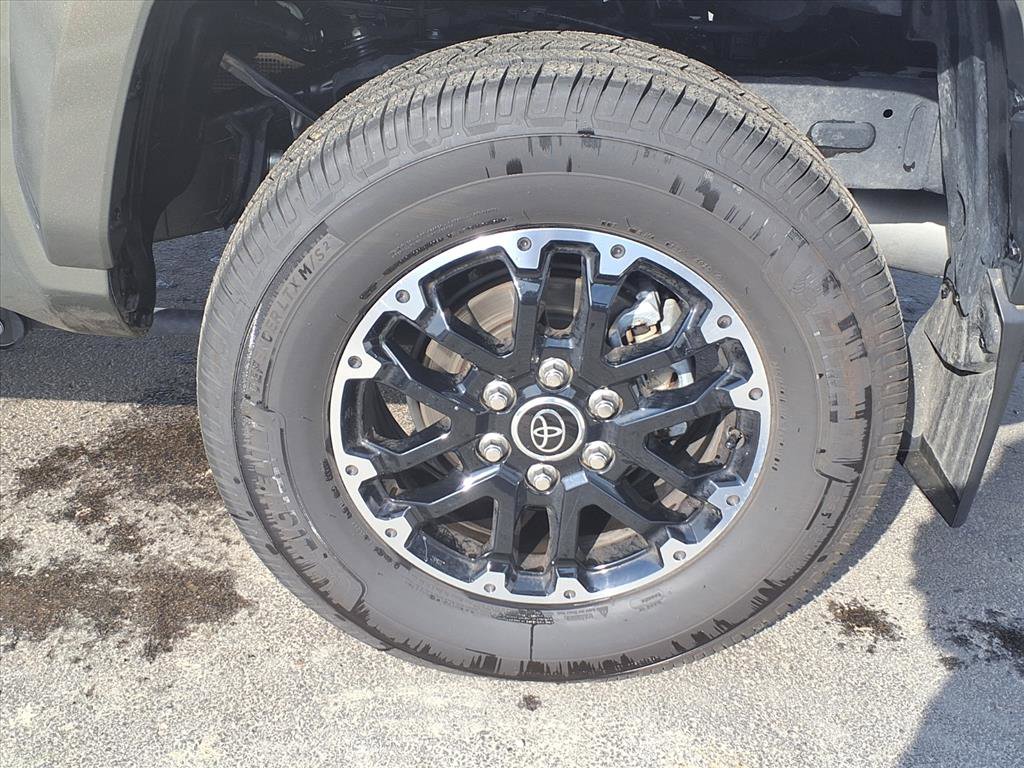 Certified 2025 Toyota Tacoma Limited image 21