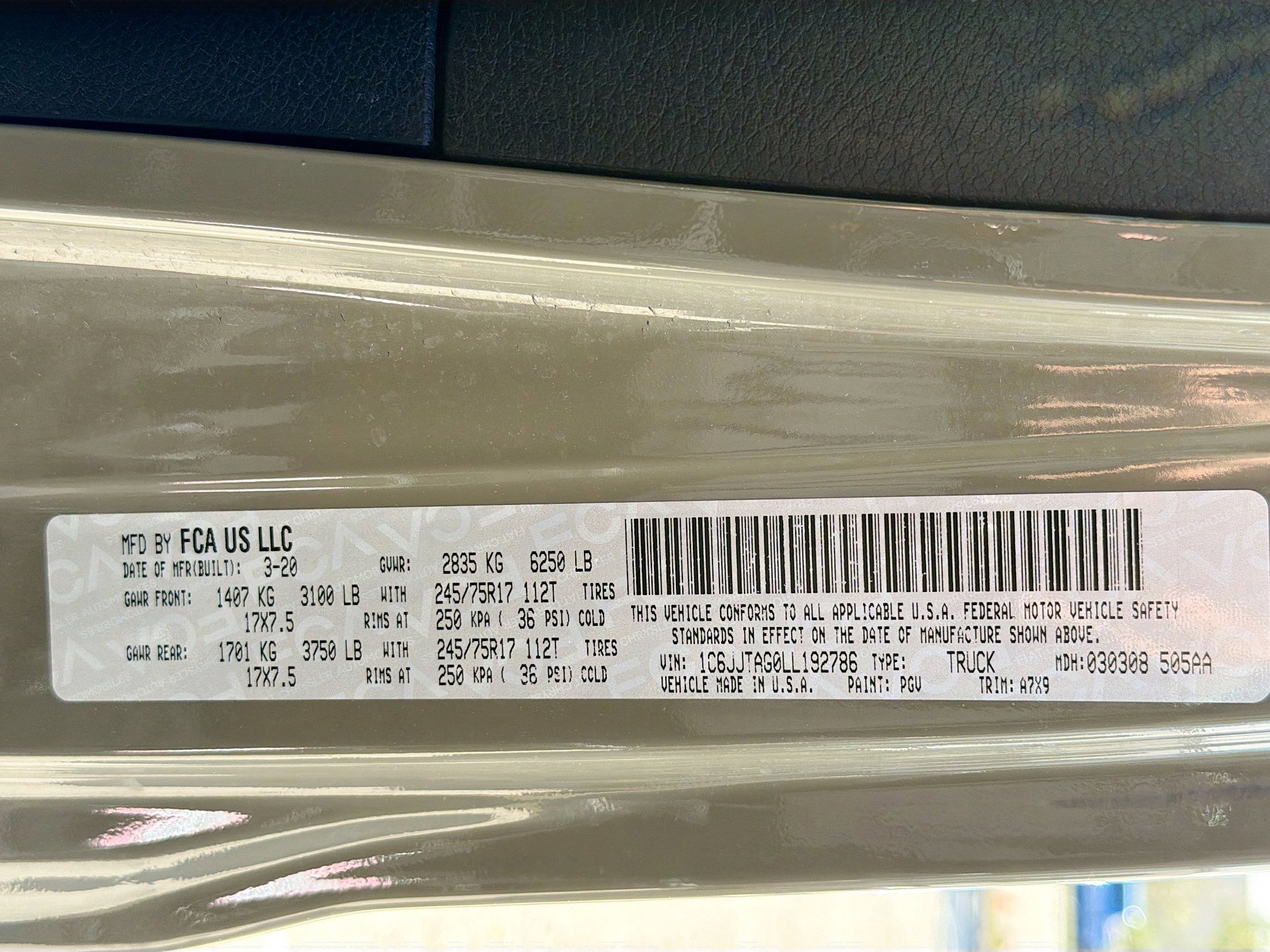 Used 2020 Jeep Gladiator Sport image 41