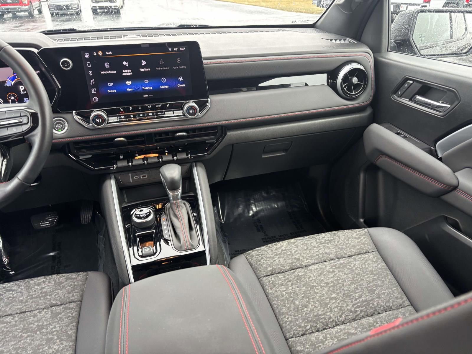 Used 2024 Chevrolet Colorado Z71 w/ Z71 Convenience Package 2 image 33