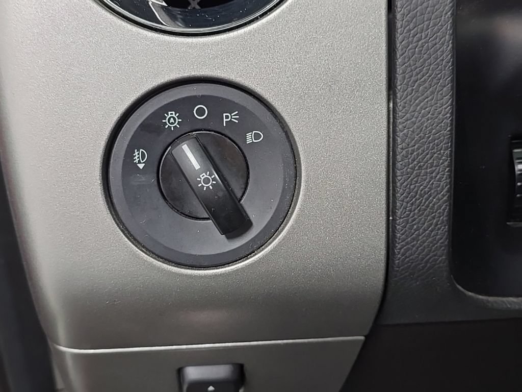 Used 2014 Ford Expedition EL Limited w/ Equipment Group 301A AWD/4WD image 16